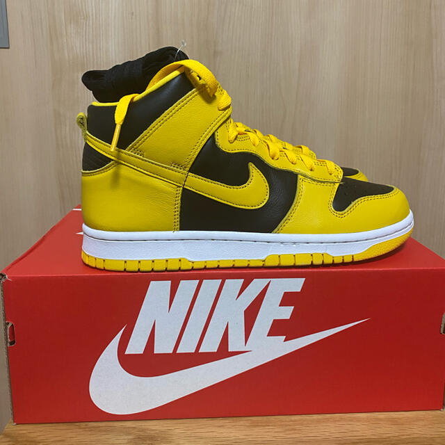 NIKE DUNK HI  Varsity Maize 26.5