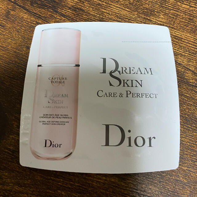 Dior(ディオール)のDiorスノードーム✩.*˚おまけ付き✩.*˚ エンタメ/ホビーのコレクション(ノベルティグッズ)の商品写真