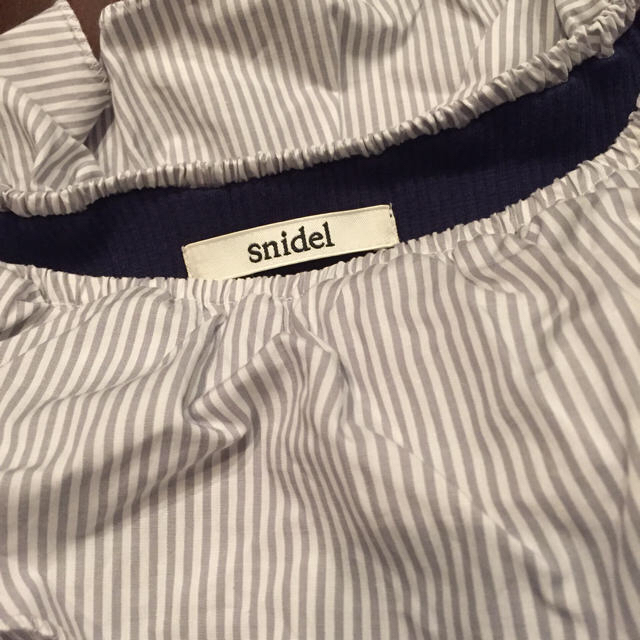 SNIDEL(スナイデル)のsnidel❤︎フリルトップス レディースのトップス(Tシャツ(半袖/袖なし))の商品写真