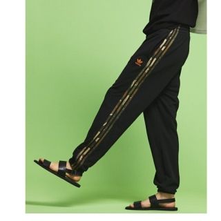 アディダス(adidas)の新品未使用 adidas originals カモ スウェットパンツ(スウェット)