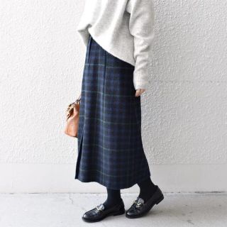 シップスフォーウィメン(SHIPS for women)のliflattie shipsシャギーチェックフロントベントスカート　small(ロングスカート)