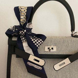 エルメス HERMES ツイリー ビジュー TRESOR DE MEDOR ブラック シルク レディース スカーフ