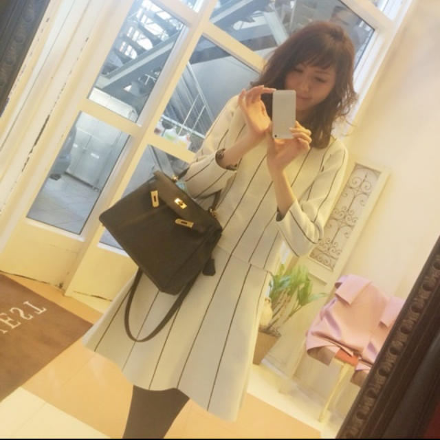 Mila Owen(ミラオーウェン)のミラオーウェン美香さん着用セットアップ レディースのワンピース(ひざ丈ワンピース)の商品写真
