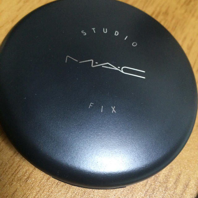 MAC(マック)のcarin様 専用 nc30 コスメ/美容のベースメイク/化粧品(ファンデーション)の商品写真