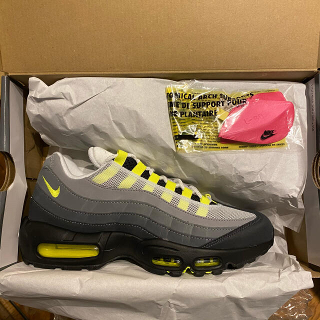 NIKE(ナイキ)のNIKE AIR MAX 95 OG NEON 2020 エアマックス ネオン メンズの靴/シューズ(スニーカー)の商品写真