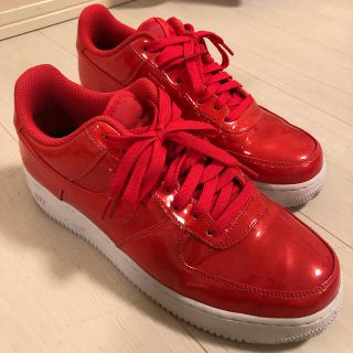 ナイキ(NIKE)の年末大幅値下げ中‼️NIKE ナイキ エア フォース 1 エナメルレッド(スニーカー)