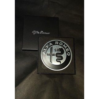 アルファロメオ(Alfa Romeo)の【限定非売品】ALFA ROMEO エンブレム・ペーパーウエイト(置物)