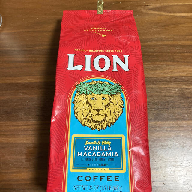 LION(ライオン)のライオンコーヒー バニラマカダミア 24oz 食品/飲料/酒の飲料(コーヒー)の商品写真