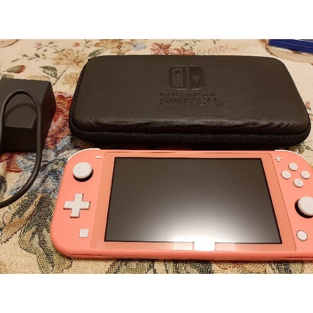 Nintendo Switch Lite ピンク