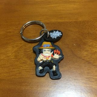 ONE PIECE エース　キーホルダー(キーホルダー)