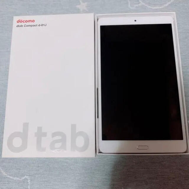 【美品】docomo dtab Compact d-01J【ゴールド】