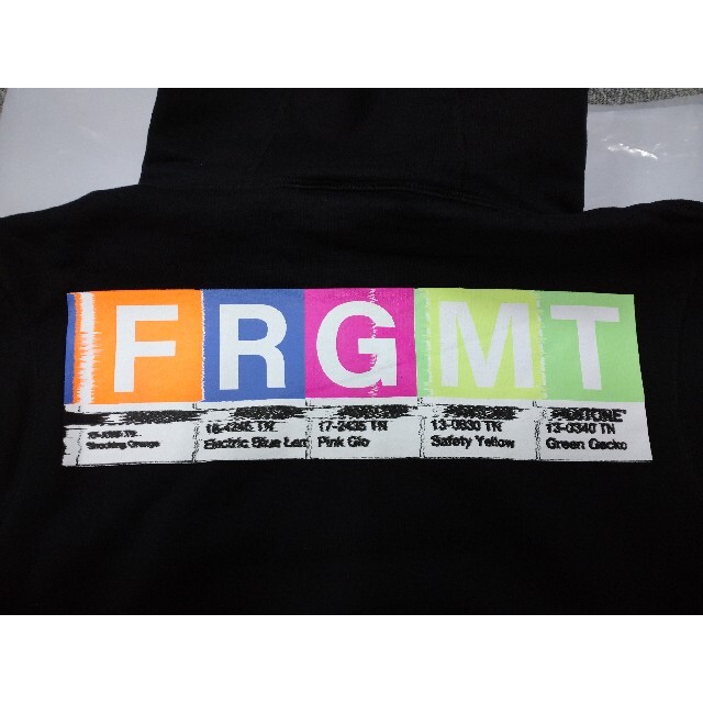 FRAGMENT(フラグメント)のdsm dover street market fragment パーカー M メンズのトップス(パーカー)の商品写真