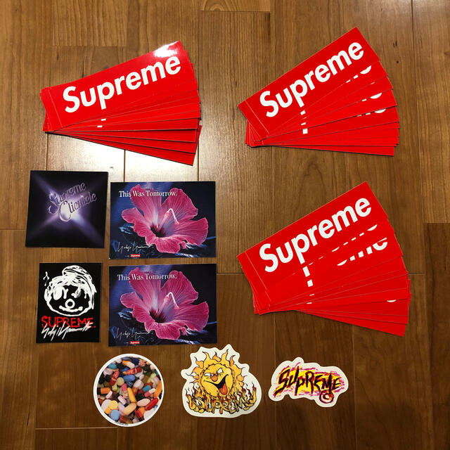 Supreme(シュプリーム)のsupreme ステッカーセット！ エンタメ/ホビーの声優グッズ(ステッカー（シール）)の商品写真