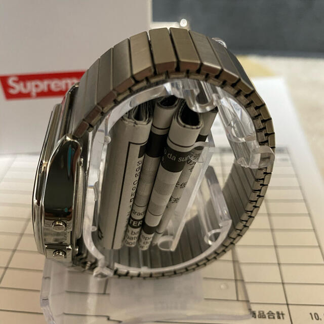 Supreme(シュプリーム)のSupreme timex デジタル腕時計 シルバー メンズの時計(腕時計(デジタル))の商品写真