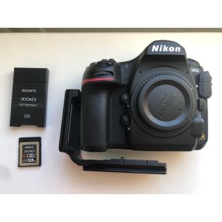 ニコン(Nikon)の【美品】ニコンD850ボディ(お得なおまけ付)(デジタル一眼)