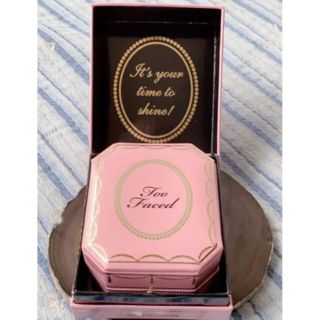 トゥフェイス(Too Faced)のToo Faced ダイヤモンドハイライター　ファンシーピンク(フェイスパウダー)