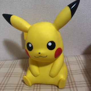 ポケモン ピカチュウ ソフビバンク 貯金箱(キャラクターグッズ)