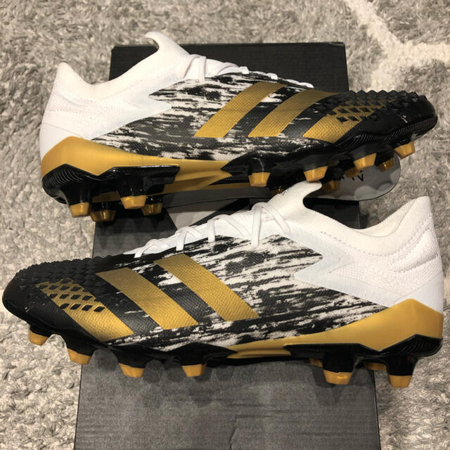 adidas(アディダス)のプレデター ミューテーター20.1 HG/AG 25.5cm スポーツ/アウトドアのサッカー/フットサル(シューズ)の商品写真