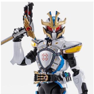 バンダイ(BANDAI)のS.H.Figuarts 仮面ライダーイクサ セーブモード／バーストモード(特撮)