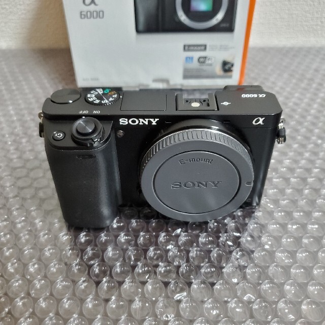 SONY(ソニー)のSONY α6000 ILCE−6000 ボディ 2010ショット スマホ/家電/カメラのカメラ(ミラーレス一眼)の商品写真