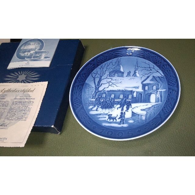 ROYAL COPENHAGEN 新品 ロイヤルコペンハーゲン 1995年度????クリスマス イヤープレート 限定品の通販 by the  地域猫母さん 待機中 ご迷惑おかけしますs｜ロイヤルコペンハーゲンならラクマ