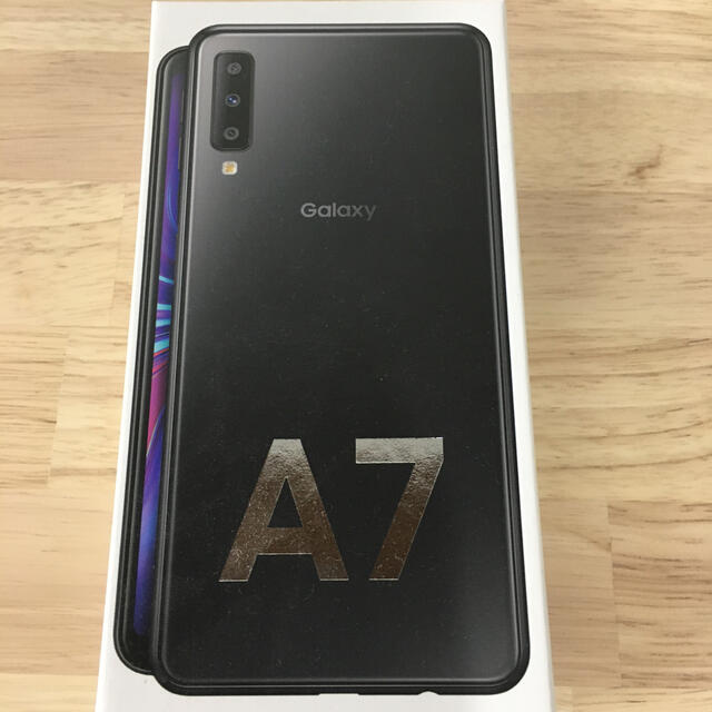 Galaxy A7 黒色 新品 SIMフリー
