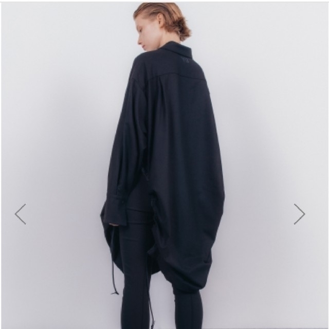 Y-3(ワイスリー)の即完売 美品 Y-3 シャツ トップス レディースのトップス(ニット/セーター)の商品写真