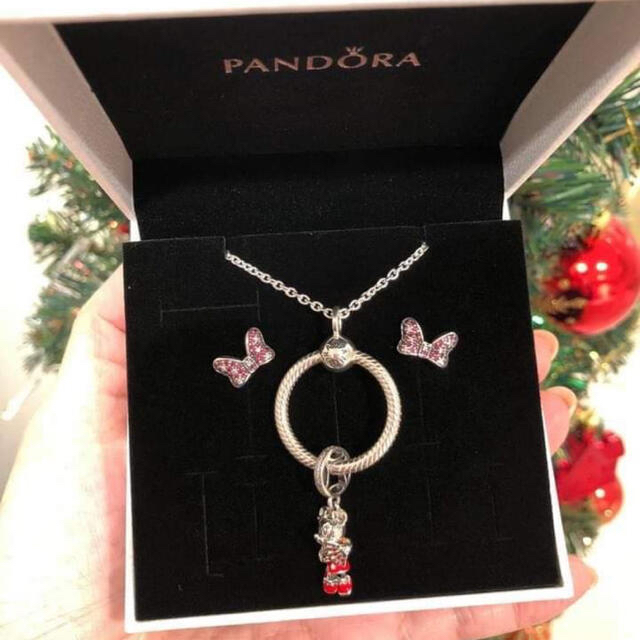 Disney(ディズニー)のPandora ミニネックレスセット レディースのアクセサリー(ネックレス)の商品写真