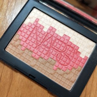 ナーズ(NARS)のNARS　モザイクグローブラッシュ(チーク)