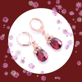 フラワー&ティアードロップ　ピアス　CZ  ローズゴールドxレッド(ピアス)