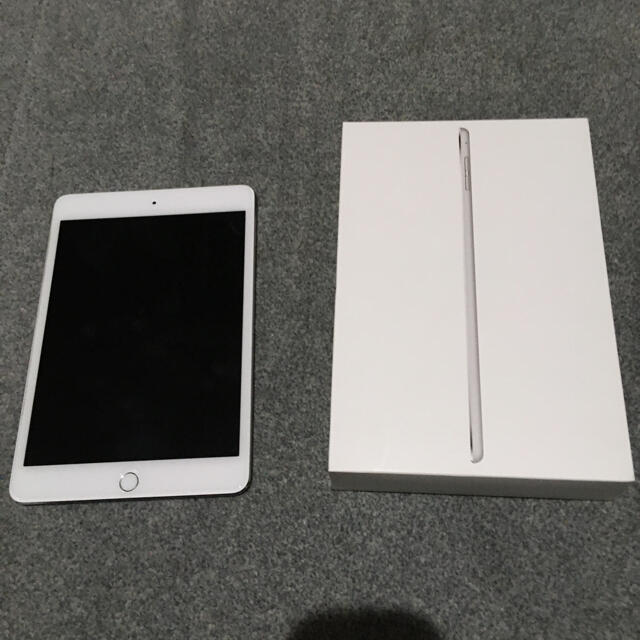 Apple(アップル)のdocomo iPad mini4 128GB wifi+ cellular中古 スマホ/家電/カメラのPC/タブレット(タブレット)の商品写真