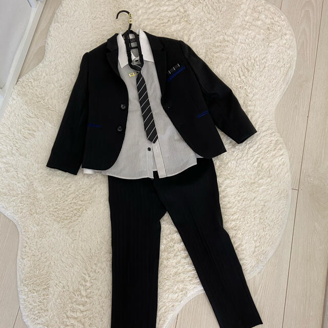 MICHIKO LONDON(ミチコロンドン)の子供スーツ　入学式　120センチ　ミチコロンドン キッズ/ベビー/マタニティのキッズ服男の子用(90cm~)(ドレス/フォーマル)の商品写真