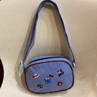 ファミリア(familiar)の【期間限定値引】【美品】familiar デニム刺繍ポシェット(ポシェット)