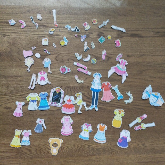hugっと プリキュアきせかえマグネットえほんの通販 By 7231 S Shop ラクマ hugっと プリキュアきせかえマグネットえほんの通販 By 7231 S Shop ラクマ
