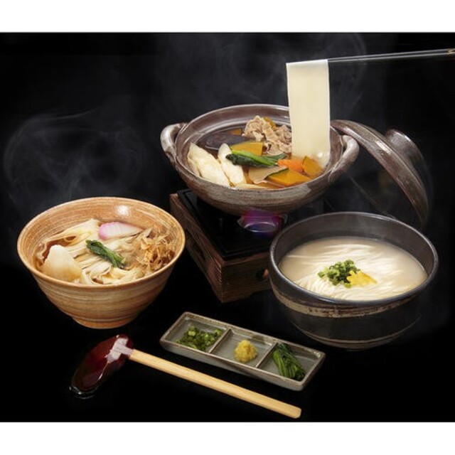 花山うどん　未開封品 食品/飲料/酒の食品(麺類)の商品写真