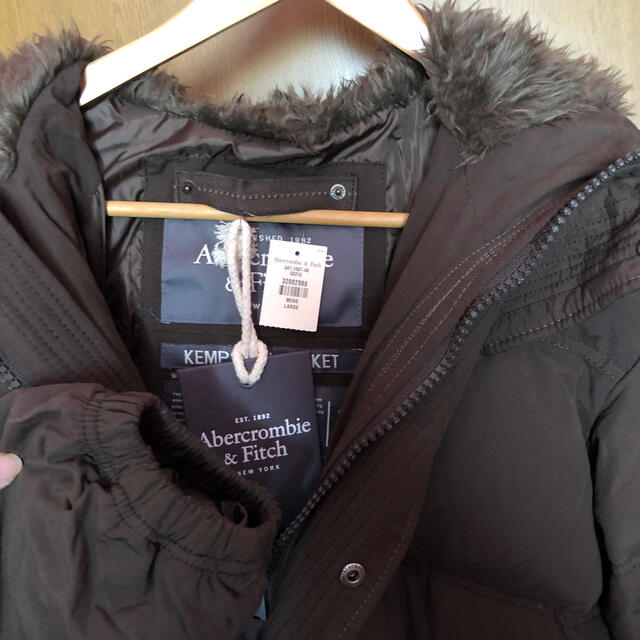 Abercrombie&Fitch(アバクロンビーアンドフィッチ)の値下げ☆新品☆Abercrombie&Fitch  アバクロ ダウン ジャケット メンズのジャケット/アウター(ダウンジャケット)の商品写真