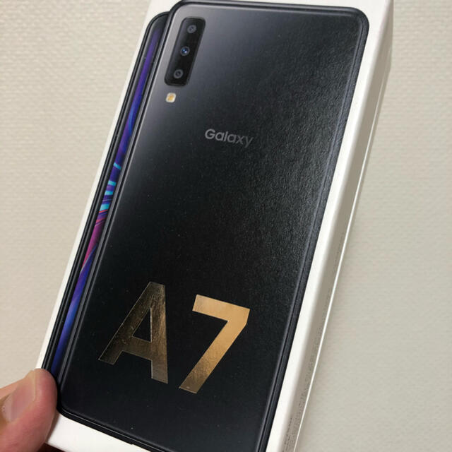 Galaxy A7 新品未開封　ガラスフィルム・保護ケース付き