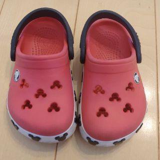 クロックス(crocs)のるんるん様専用【クロックス】ディズニー ベビーサンダル(サンダル)