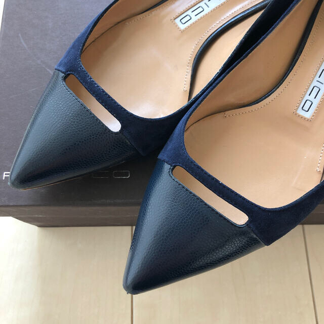 PELLICO ペリーコ☆ANDREA ネイビー 型押し&スエード パンプス