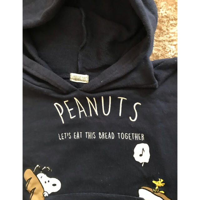 PEANUTS(ピーナッツ)のパーカー　ネイビー150✳︎スヌーピー お値下げ キッズ/ベビー/マタニティのキッズ服男の子用(90cm~)(Tシャツ/カットソー)の商品写真