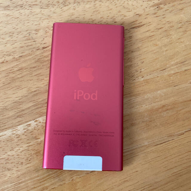 Apple(アップル)のipod nano 16GB (第7世代) ピンク スマホ/家電/カメラのオーディオ機器(ポータブルプレーヤー)の商品写真