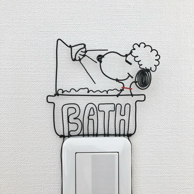 〈 ワイヤークラフト〉 スイッチカバー ♡ BATH ハンドメイドのインテリア/家具(インテリア雑貨)の商品写真