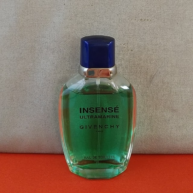 GIVENCHY(ジバンシィ)のGIVENCHY　ジバンシー　ウルトラマリン 50ml コスメ/美容の香水(ユニセックス)の商品写真