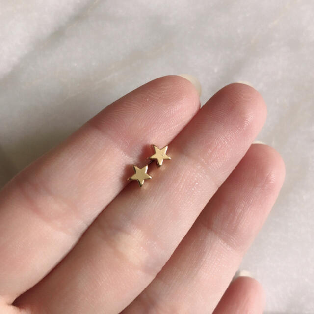 TODAYFUL(トゥデイフル)の16kgp●小さなお星様ピアス☆イエナ　エテ　アガット　シールームリン レディースのアクセサリー(ピアス)の商品写真