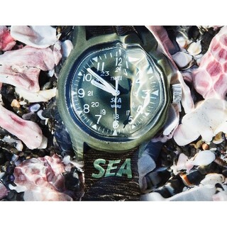 シー(SEA)の新品未使用　TIMEX × WINDANDSEA / GREEN(腕時計(アナログ))