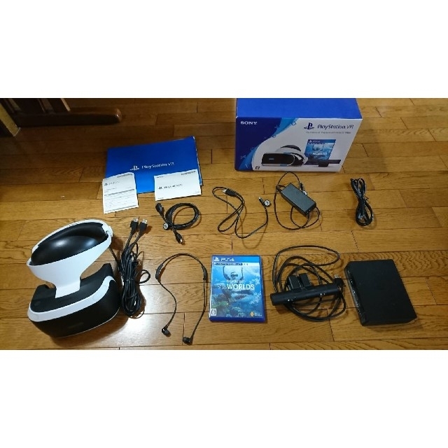 PlayStation VR(プレイステーションヴィーアール)のPlayStation VR  PlayStation VR WORLDS エンタメ/ホビーのゲームソフト/ゲーム機本体(家庭用ゲームソフト)の商品写真