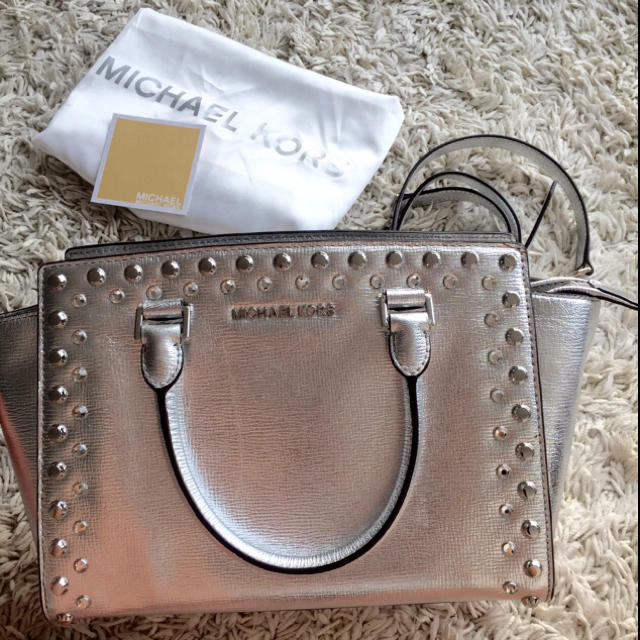 Michael Kors(マイケルコース)のいしこ様専用 マイケルコース ♡ ビジューバッグ レディースのバッグ(ハンドバッグ)の商品写真