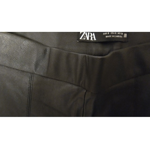 ZARA(ザラ)のZARA レザーレギンス S  レディースのパンツ(スキニーパンツ)の商品写真