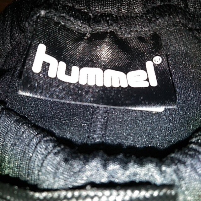 hummel(ヒュンメル)のhummel サッカースパッツ　140㌢ スポーツ/アウトドアのサッカー/フットサル(ウェア)の商品写真