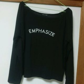 オフショルダー＊ブラックTシャツ(Tシャツ(長袖/七分))